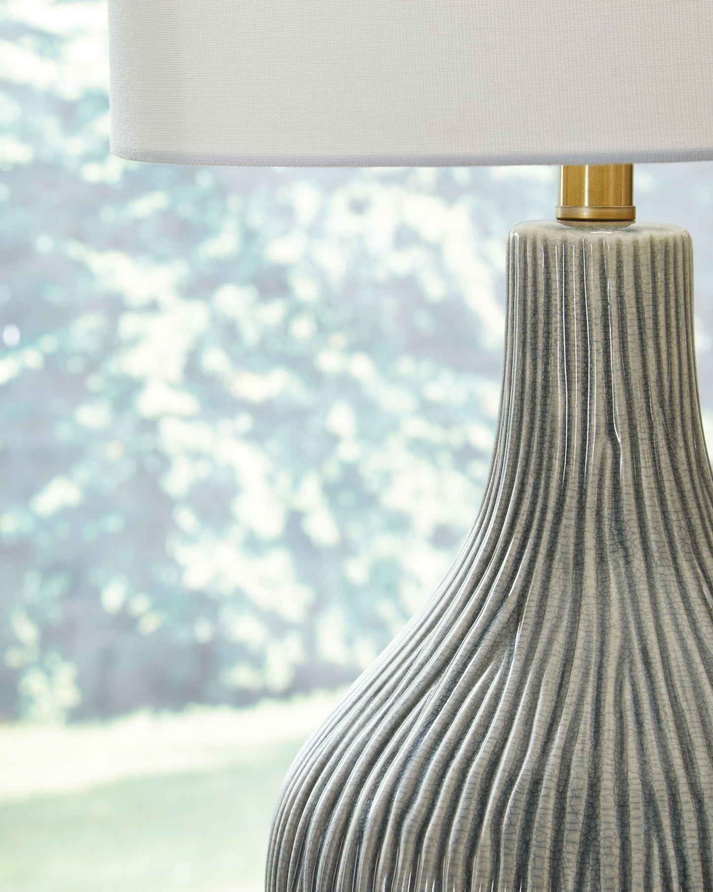Judlen - Ceramic Table Lamp - Gray / Gold Finish